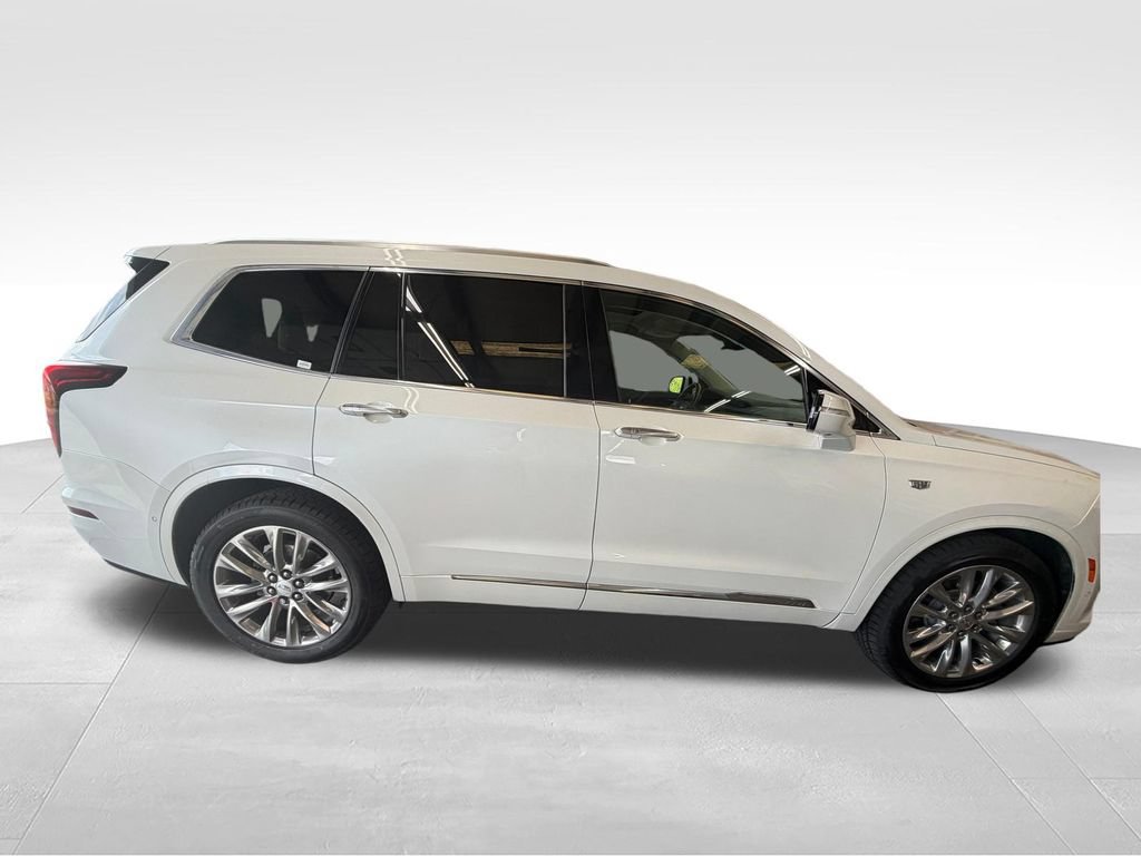 Used 2021 Cadillac XT6 Premium Luxury FWD image 6