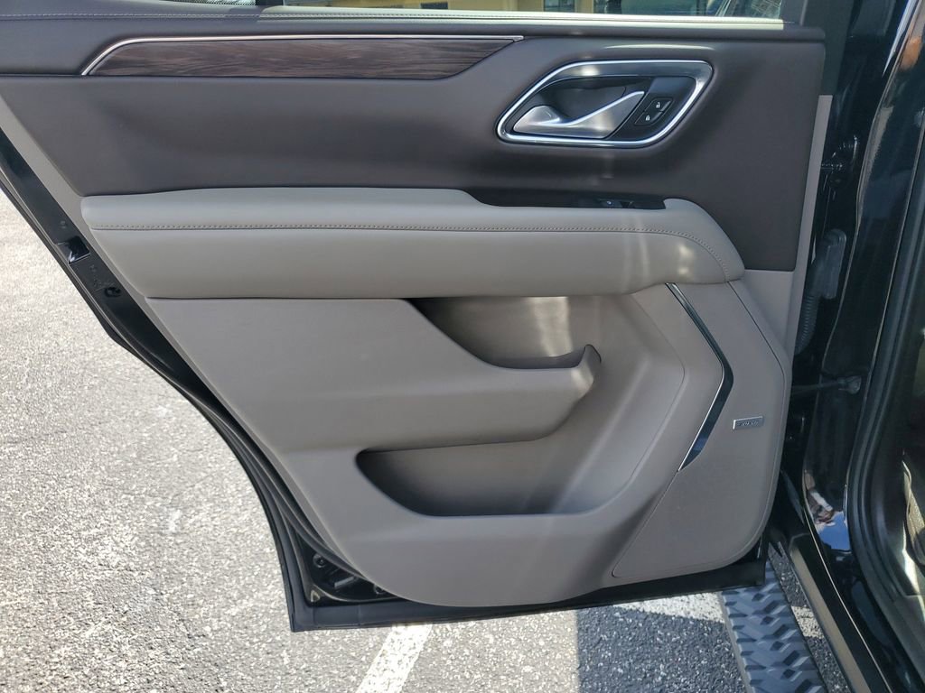 Used 2022 Chevrolet Tahoe Z71 w/ Luxury Package image 25