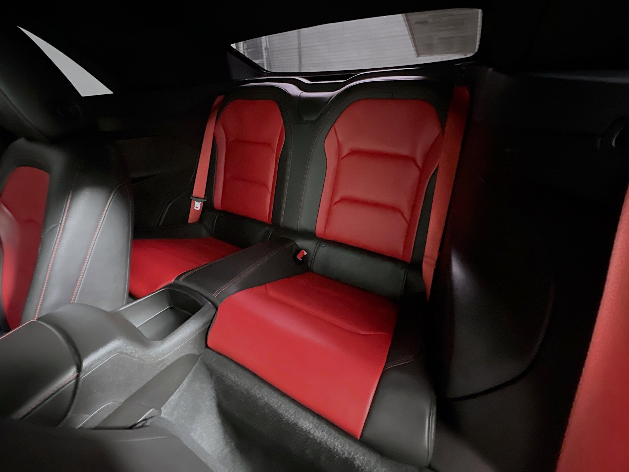 Used 2022 Chevrolet Camaro LT w/ Technology Package image 29