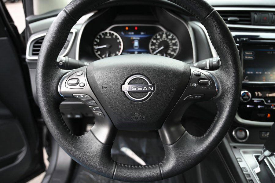 Used 2023 Nissan Murano SV image 21