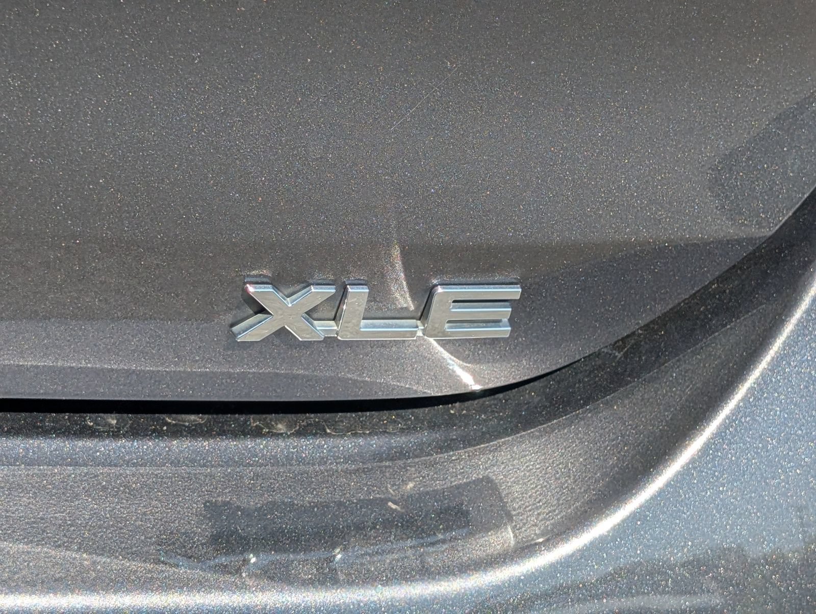 Used 2022 Toyota Highlander XLE FWD image 5