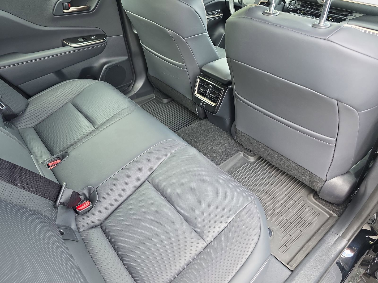 Used 2026 Toyota Crown AWD/4WD image 11