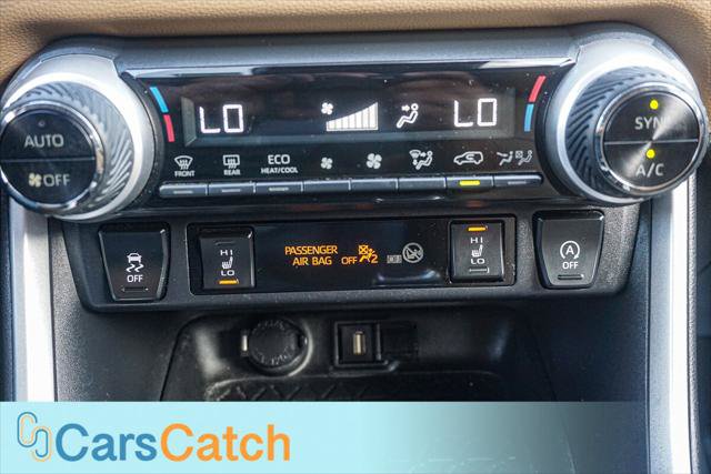Used 2020 Toyota RAV4 XLE Premium AWD/4WD image 26