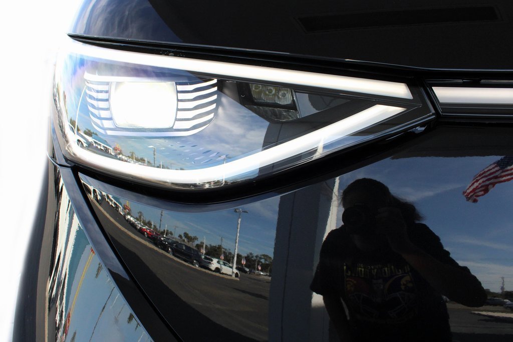 New 2025 Volkswagen ID. Buzz Pro S image 17