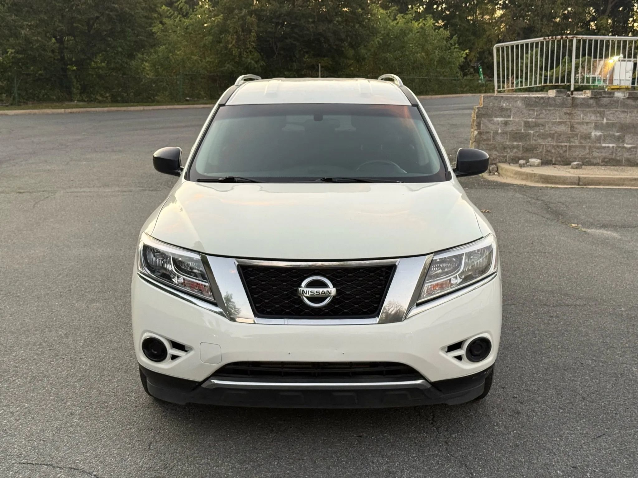 Used 2016 Nissan Pathfinder S image 8