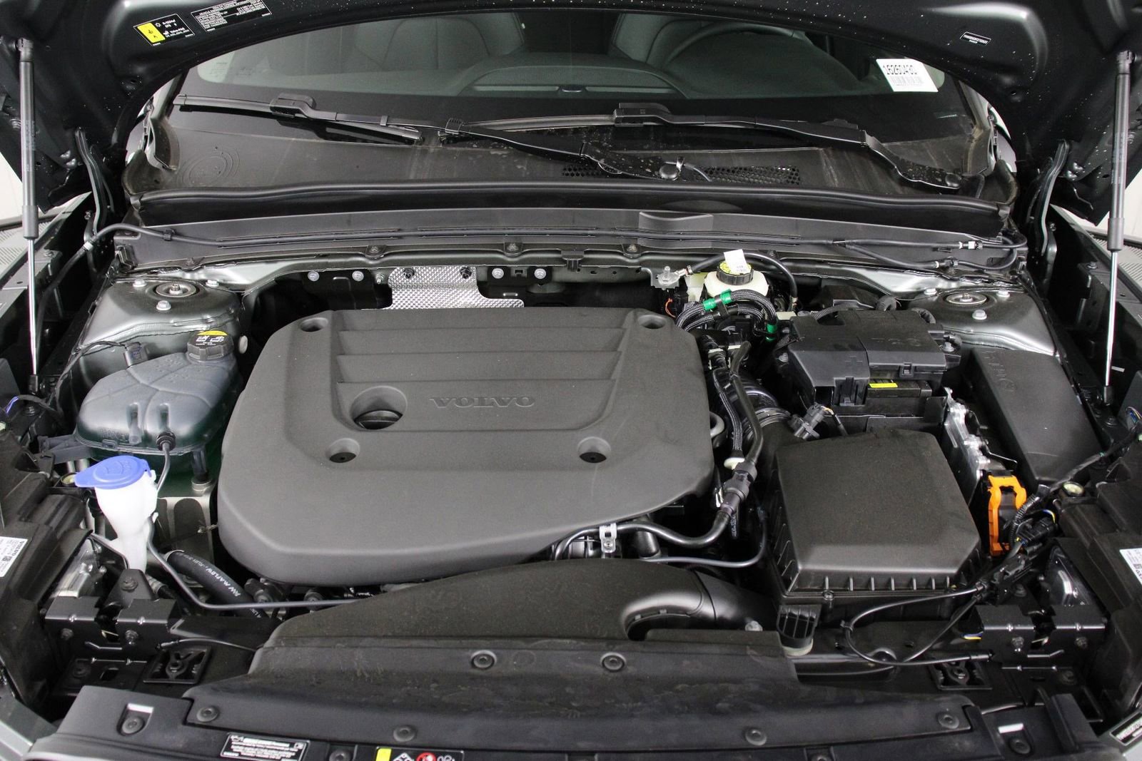 New 2026 Volvo XC40 B4 Plus image 12