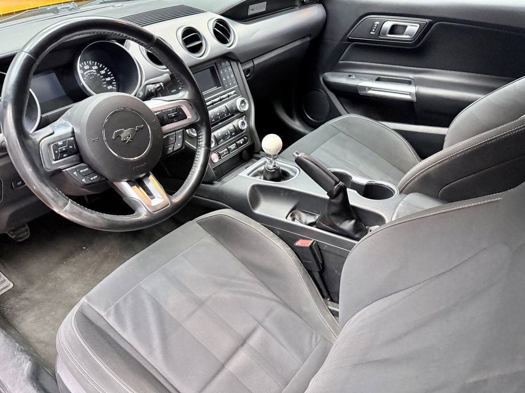 Used 2018 Ford Mustang GT RWD image 9