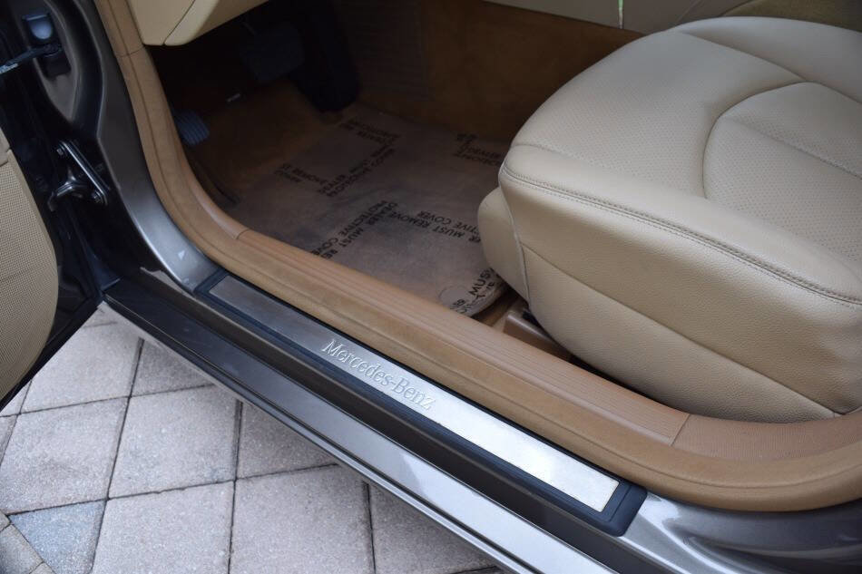 Used 2008 Mercedes-Benz E 350 4MATIC Sedan image 41