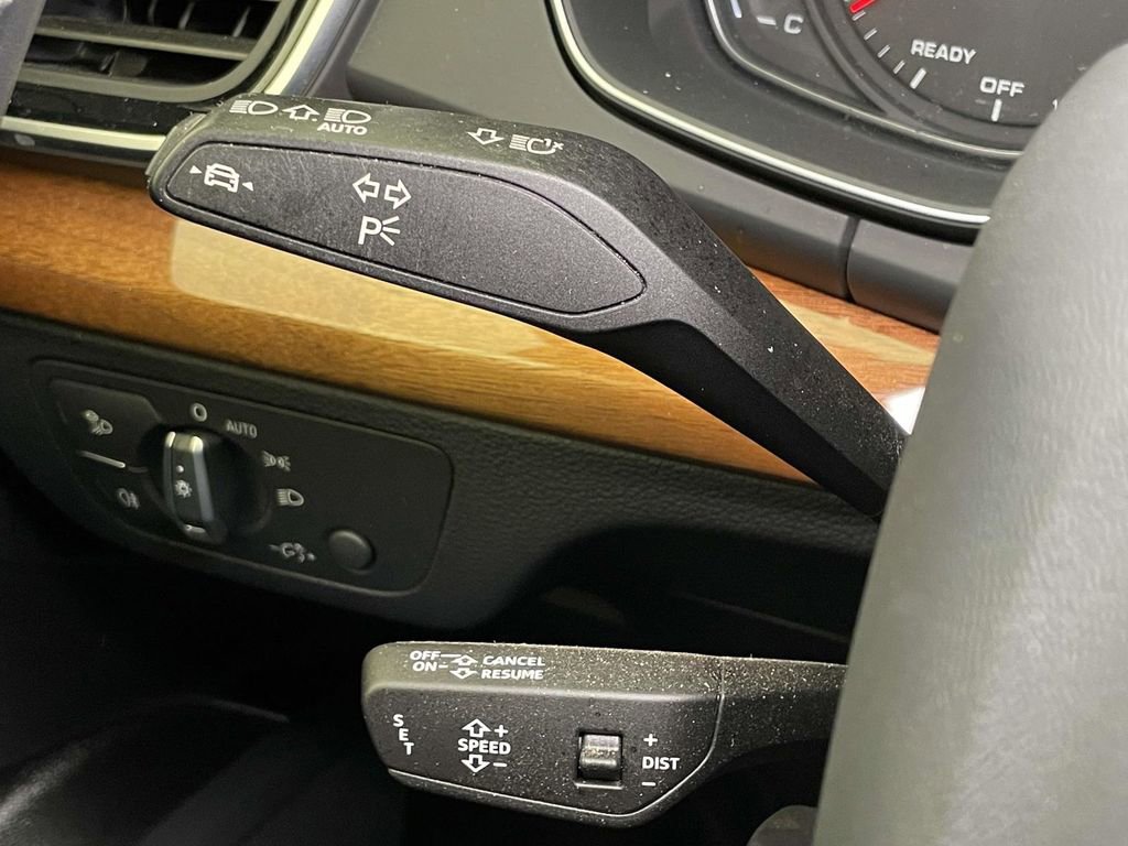 Certified 2023 Audi Q5 2.0T Premium w/ Convenience Package image 40