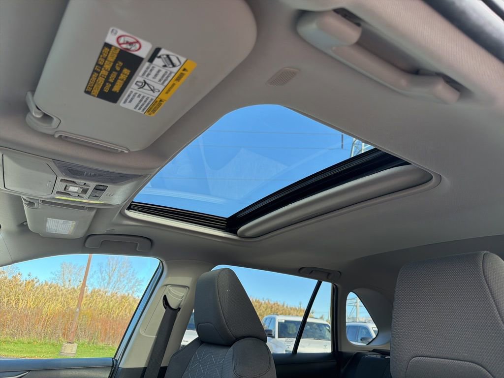 Used 2024 Toyota RAV4 XLE image 29