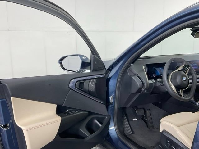Certified 2025 BMW X3 xDrive30i w/ Premium Package AWD/4WD image 24