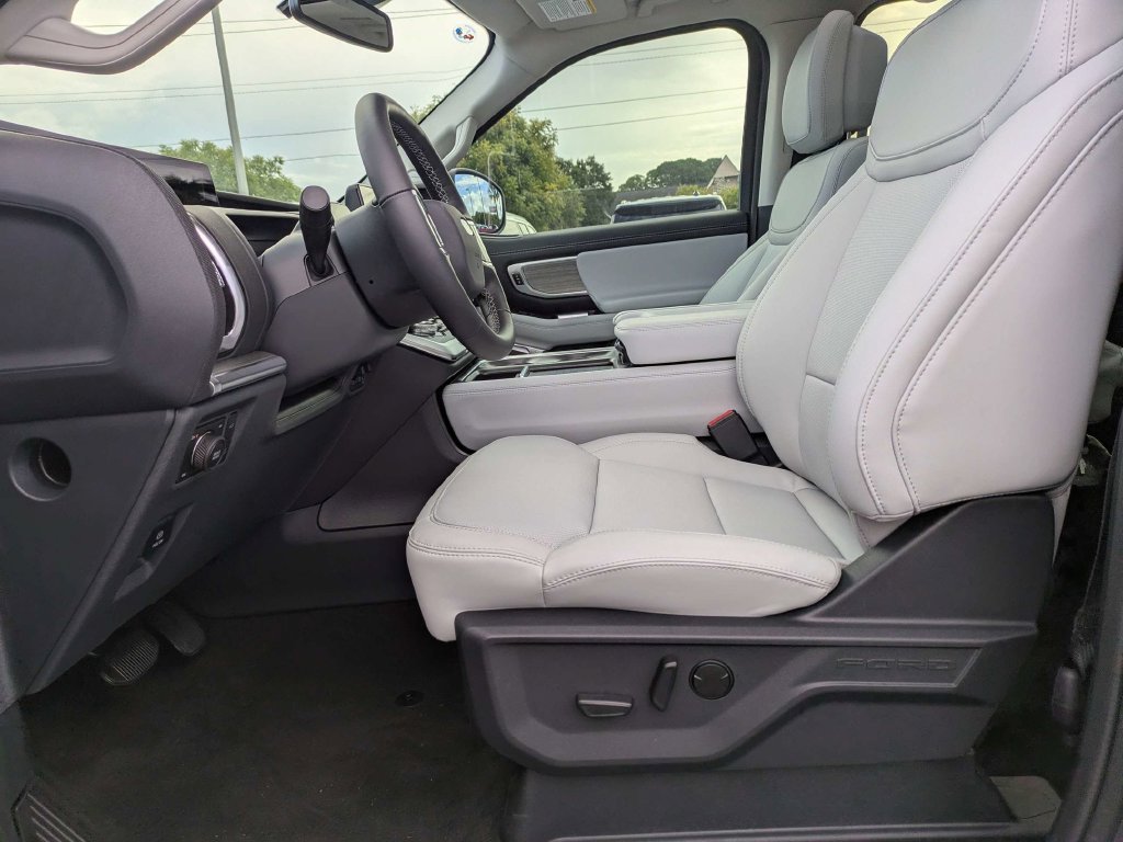 New 2027 Ford Expedition Max Platinum AWD/4WD image 26