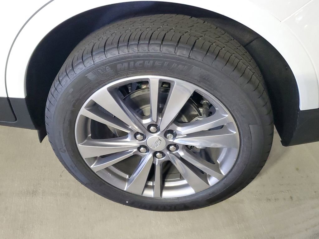 New 2026 Cadillac XT5 Premium Luxury w/ Driver Assist Package FWD image 5