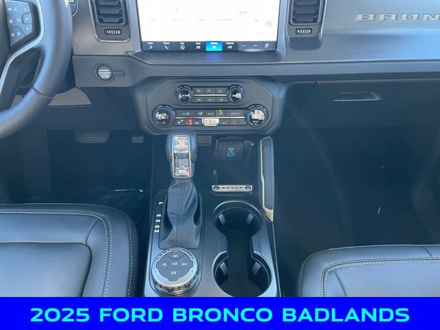New 2025 Ford Bronco Badlands image 11