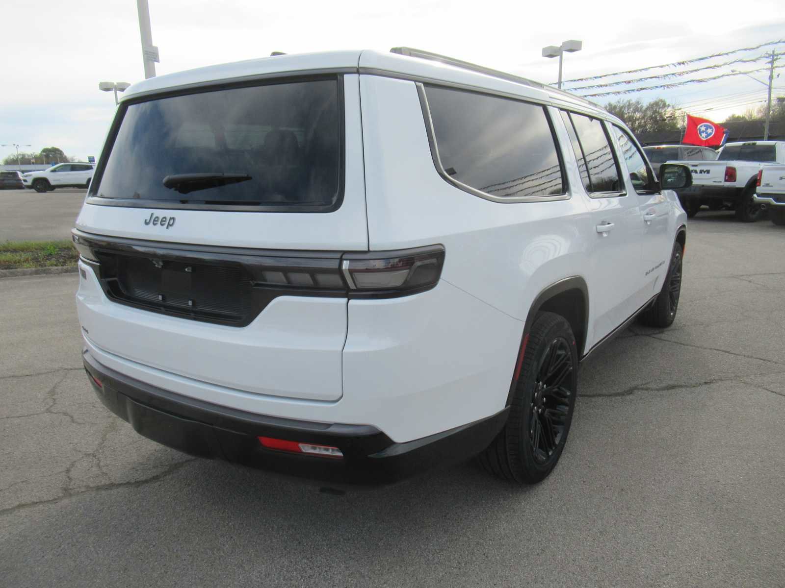 New 2026 Jeep Grand Wagoneer L Series II Obsidian image 7