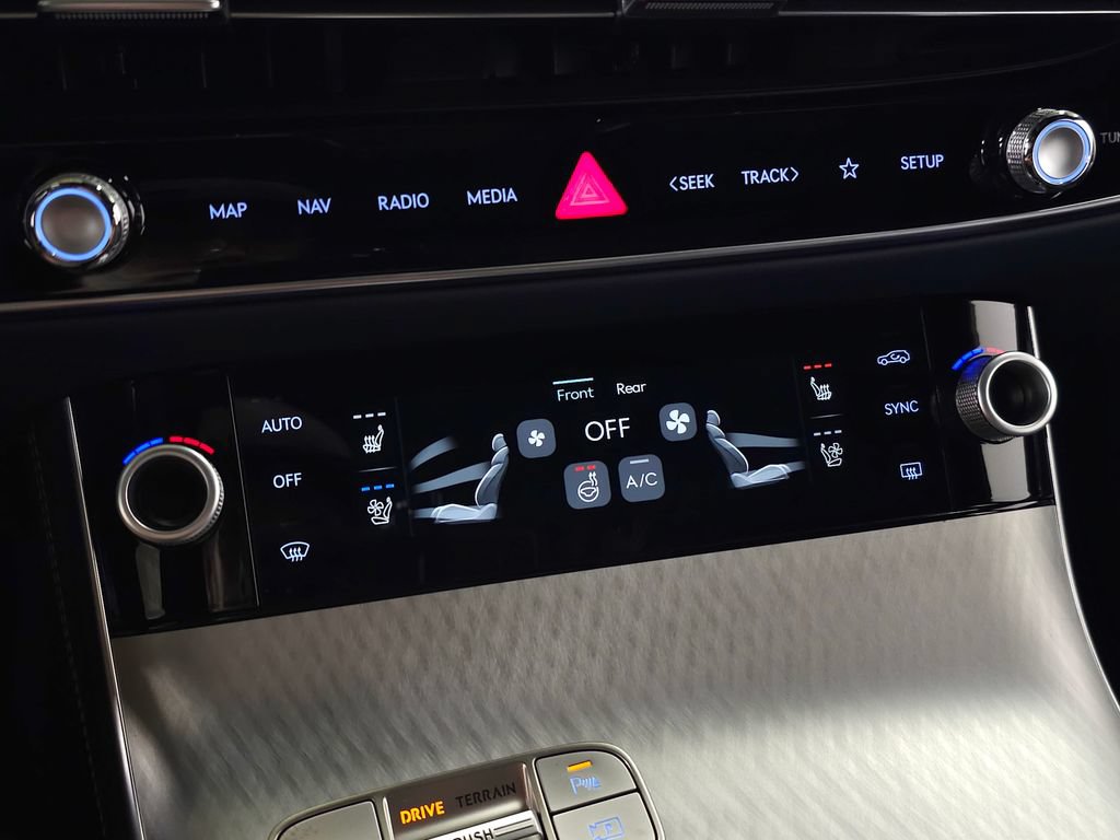 New 2026 Genesis GV70 2.5T Sport Prestige AWD/4WD image 27
