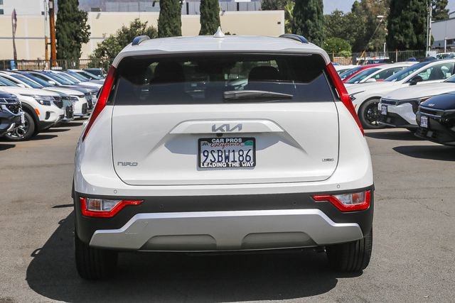 Certified 2025 Kia Niro EX FWD image 9