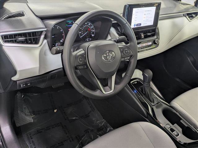 Used 2025 Toyota Corolla SE image 10