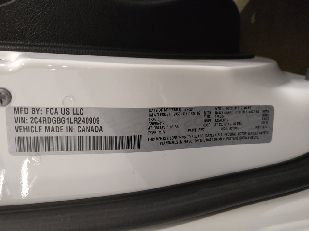 Used 2020 Dodge Grand Caravan SE FWD image 33