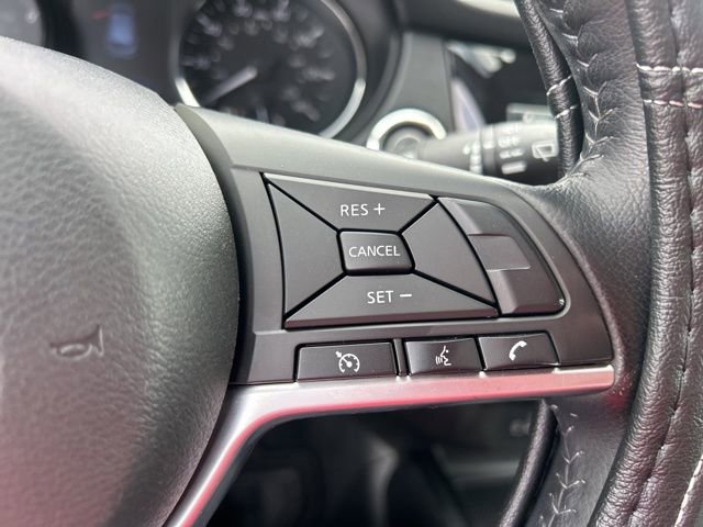 Used 2022 Nissan Rogue Sport SV image 19