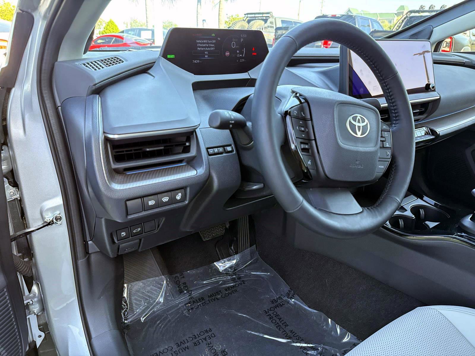 Used 2025 Toyota Prius Limited w/ Limited Premium Package FWD image 21