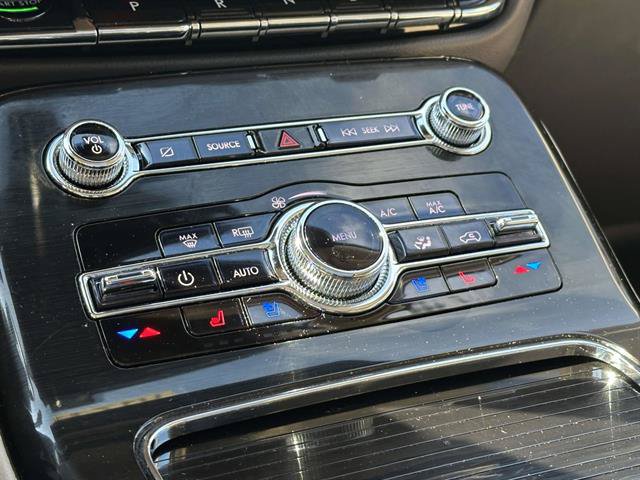 Used 2022 Lincoln Nautilus Reserve AWD/4WD image 21