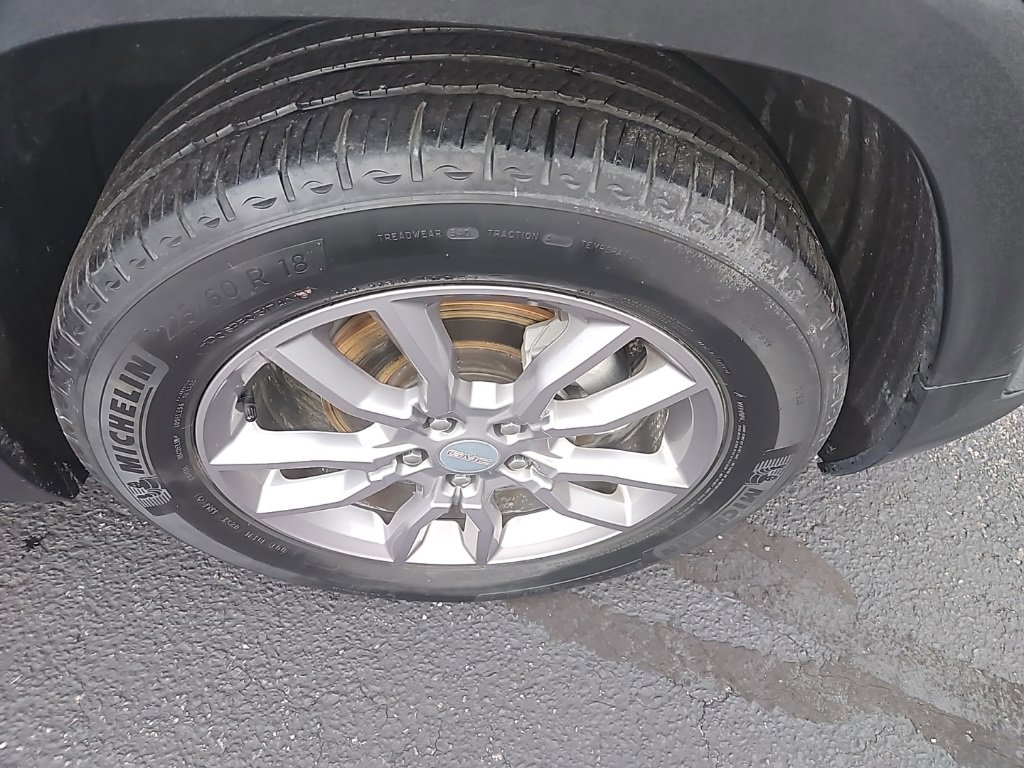 Used 2024 GMC Terrain SLT image 10