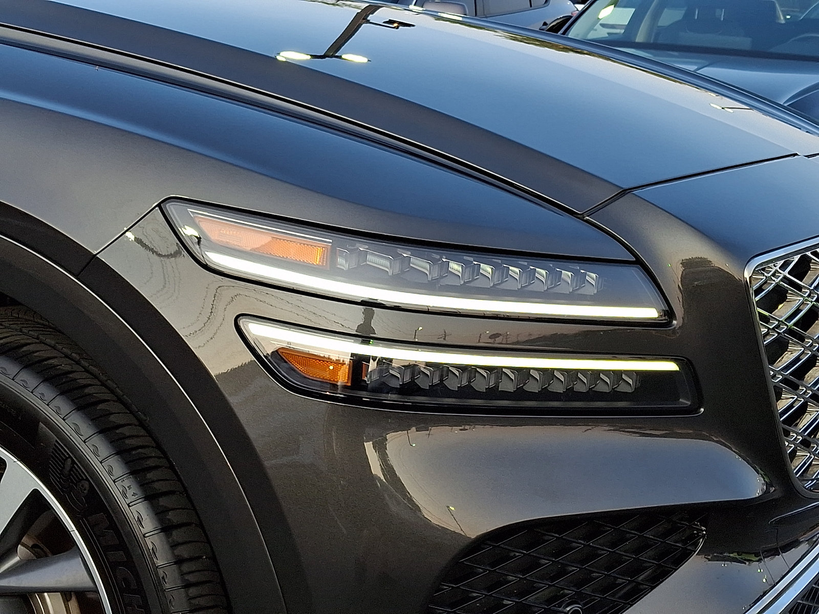 Certified 2025 Genesis GV80 3.5T Advanced AWD/4WD image 9