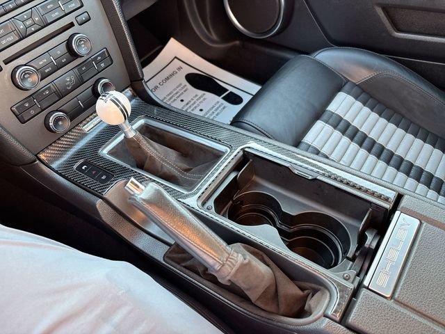 Used 2010 Ford Mustang Shelby GT500 image 25