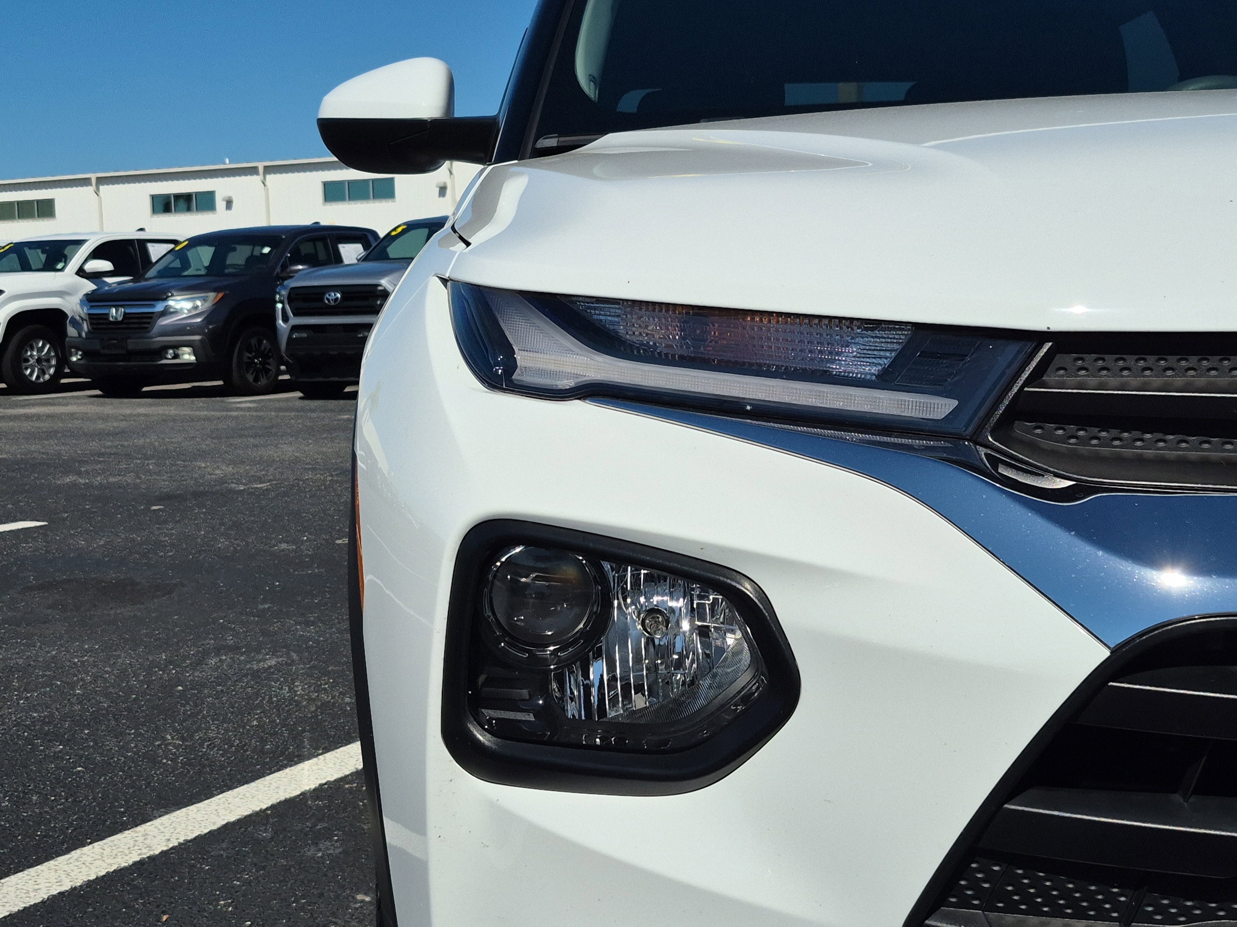 Used 2023 Chevrolet TrailBlazer LT w/ Convenience Package image 7