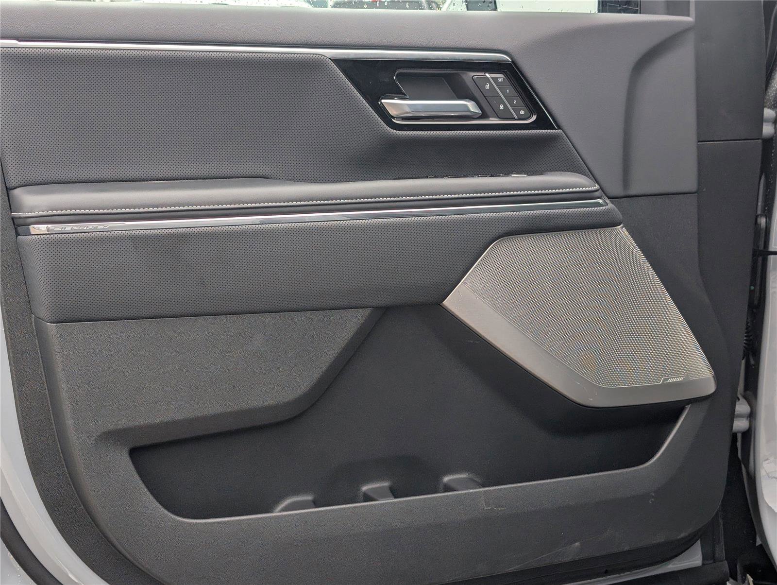 New 2025 GMC Sierra EV Denali image 12