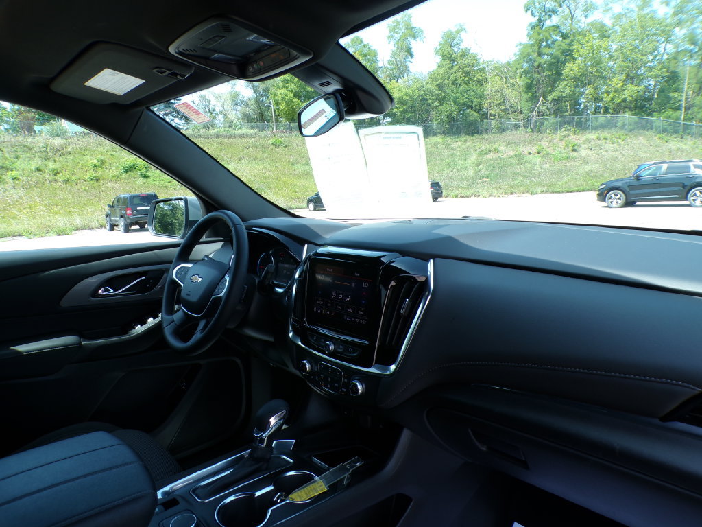 Used 2023 Chevrolet Traverse LT AWD/4WD image 12