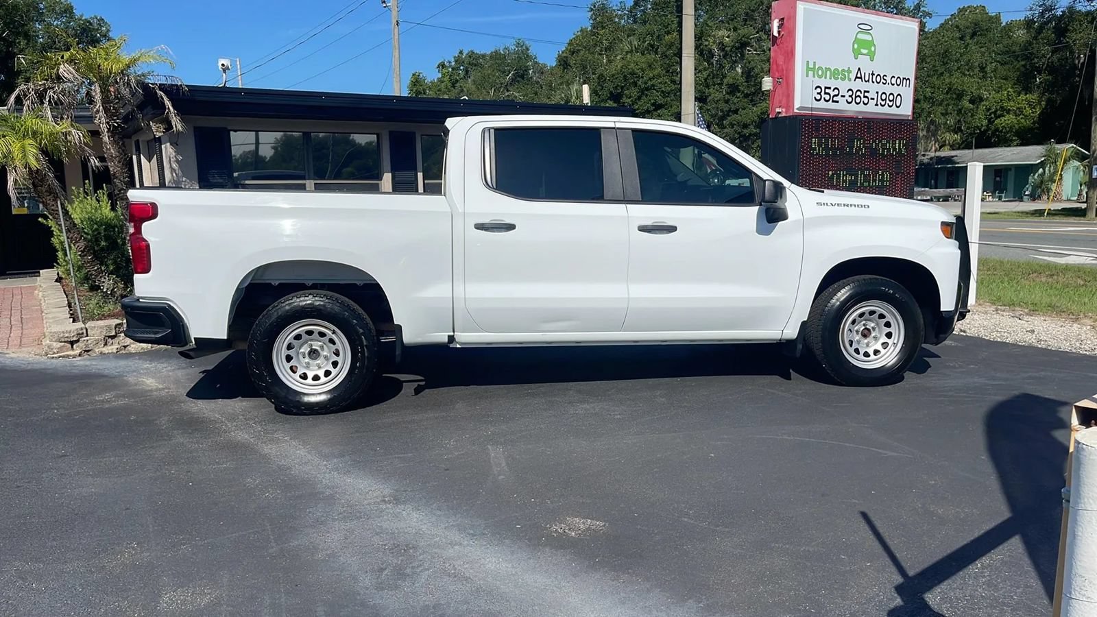 Used 2021 Chevrolet Silverado 1500 W/T w/ WT Fleet Convenience Package AWD/4WD image 7