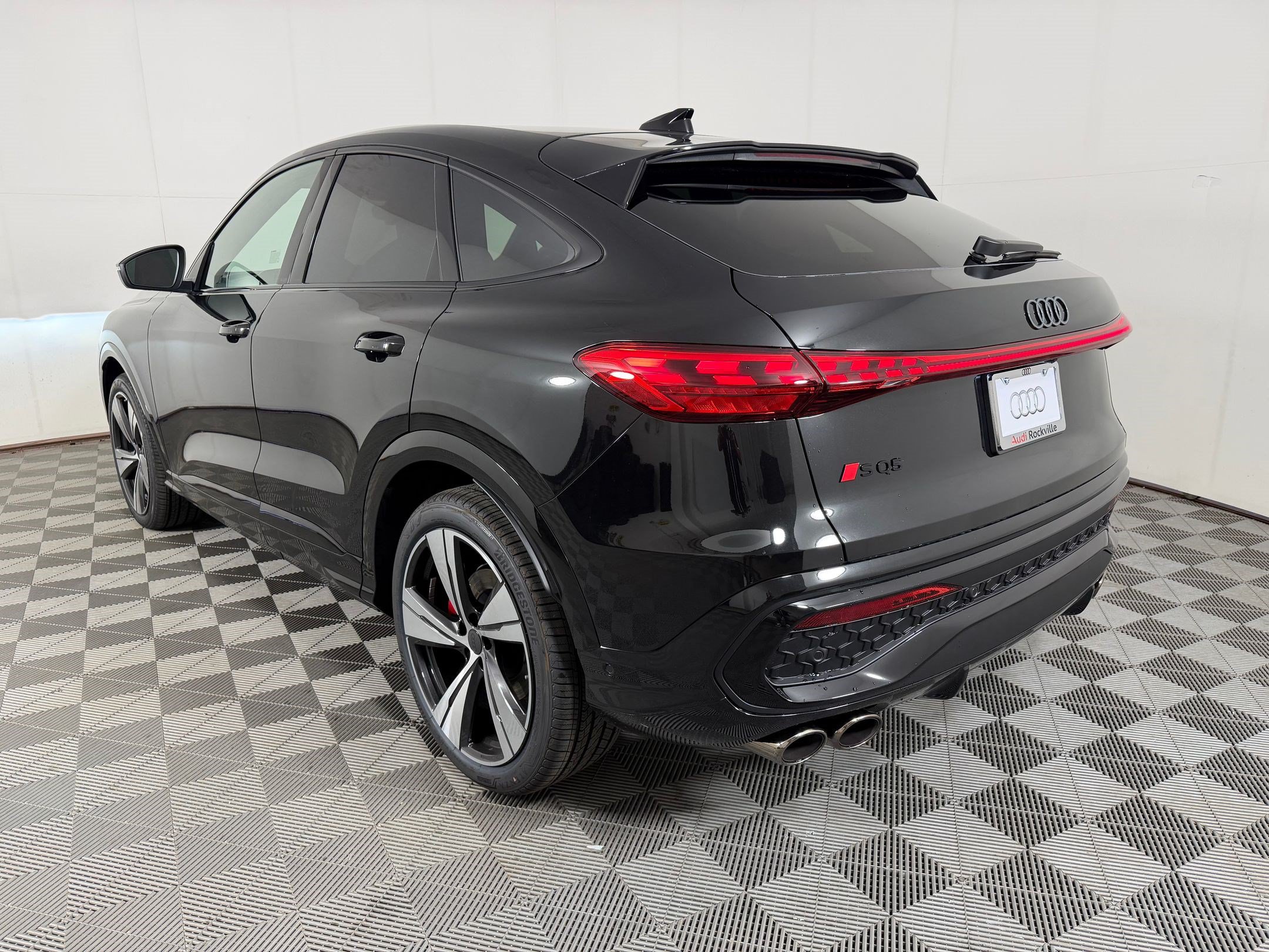 New 2026 Audi SQ5 Premium Plus AWD/4WD image 3