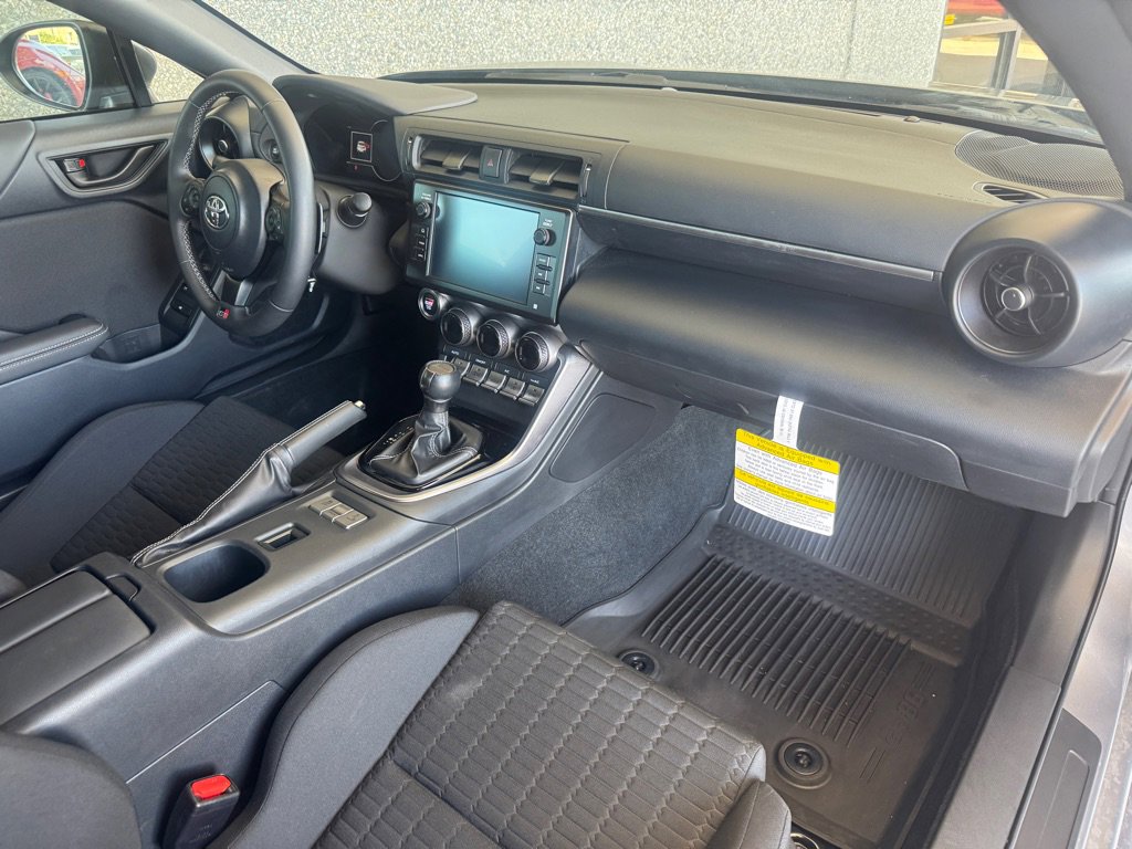 Used 2024 Toyota GR86 image 20