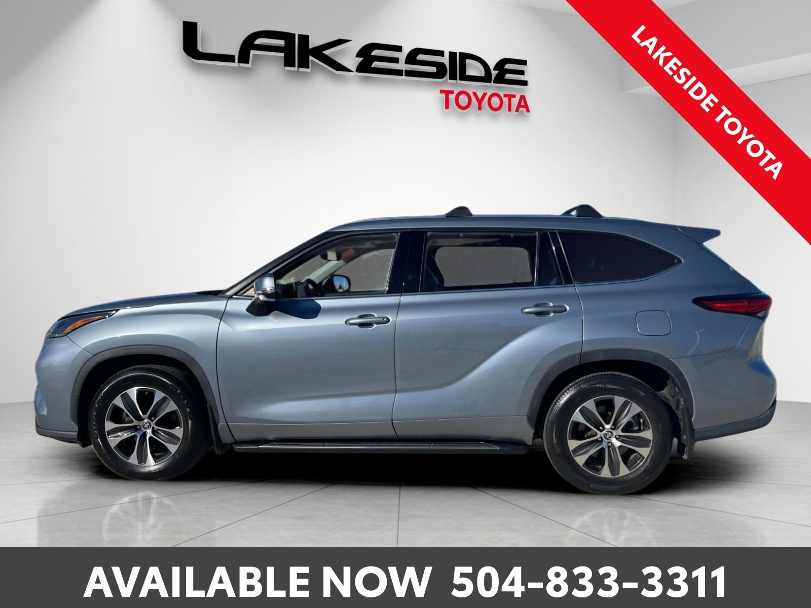 Used 2021 Toyota Highlander XLE video 3