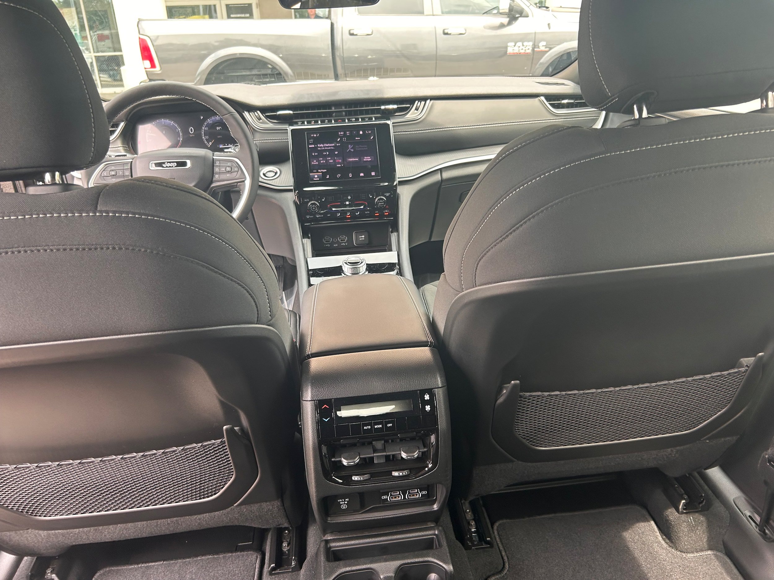 New 2026 Jeep Grand Cherokee L 4WD image 15