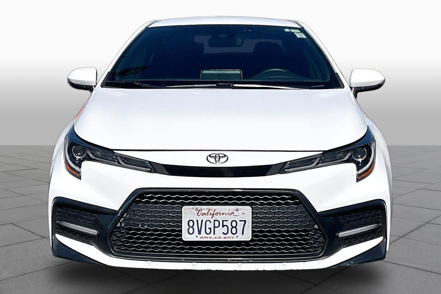 Used 2021 Toyota Corolla SE w/ Carpet Mat Package (TMS) FWD image 3
