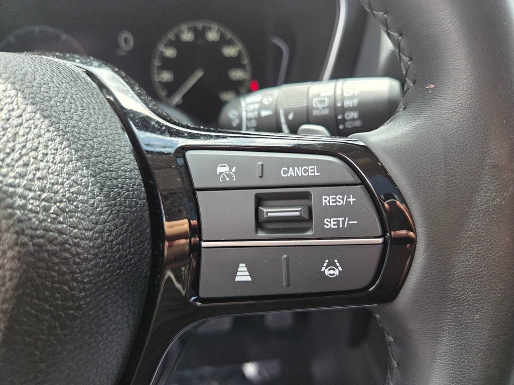 Certified 2025 Honda Pilot Touring image 22
