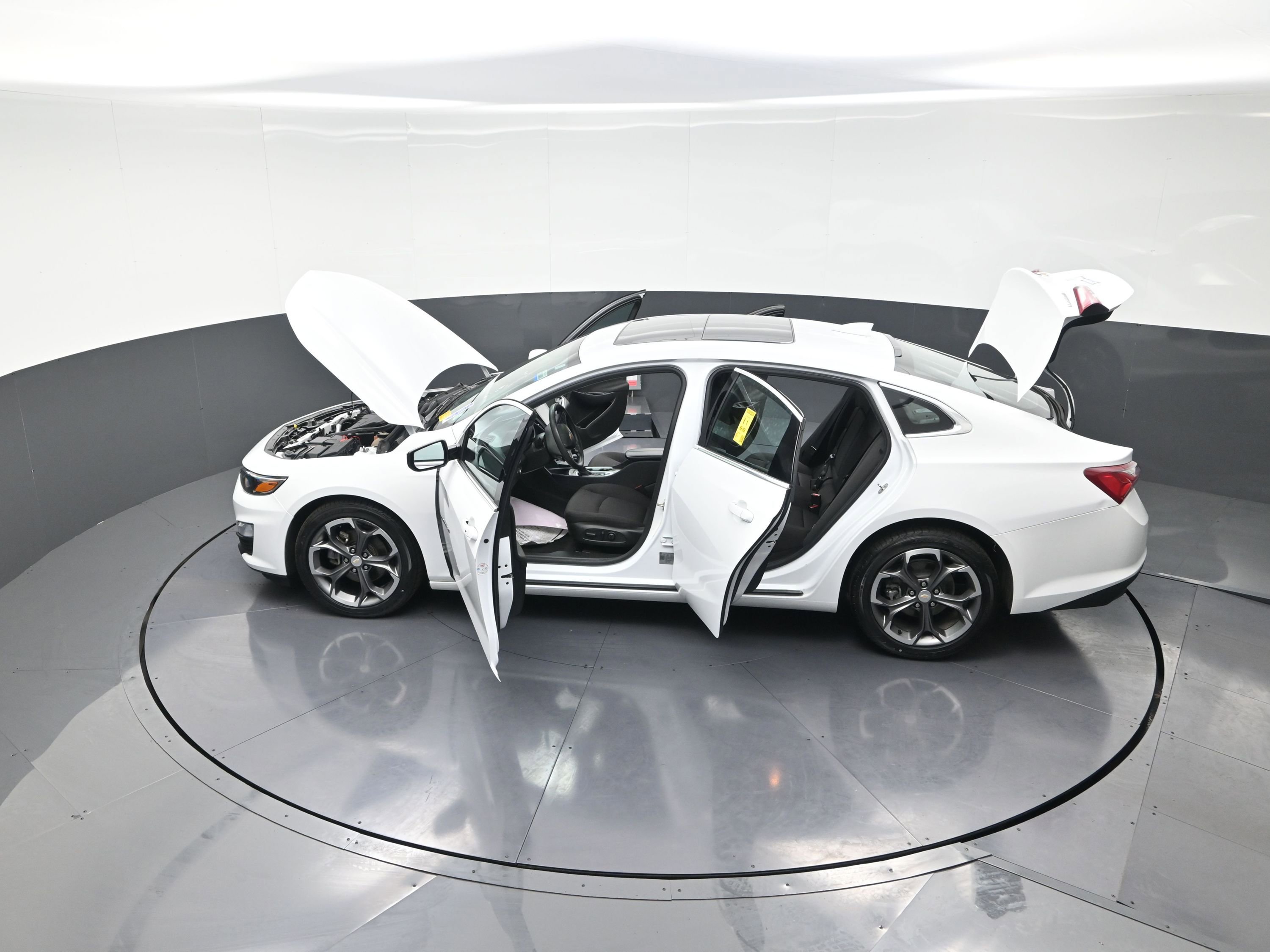 Used 2022 Chevrolet Malibu LT image 15