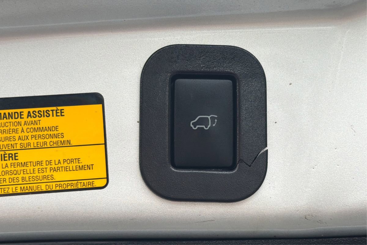 Used 2014 Toyota Venza XLE image 26