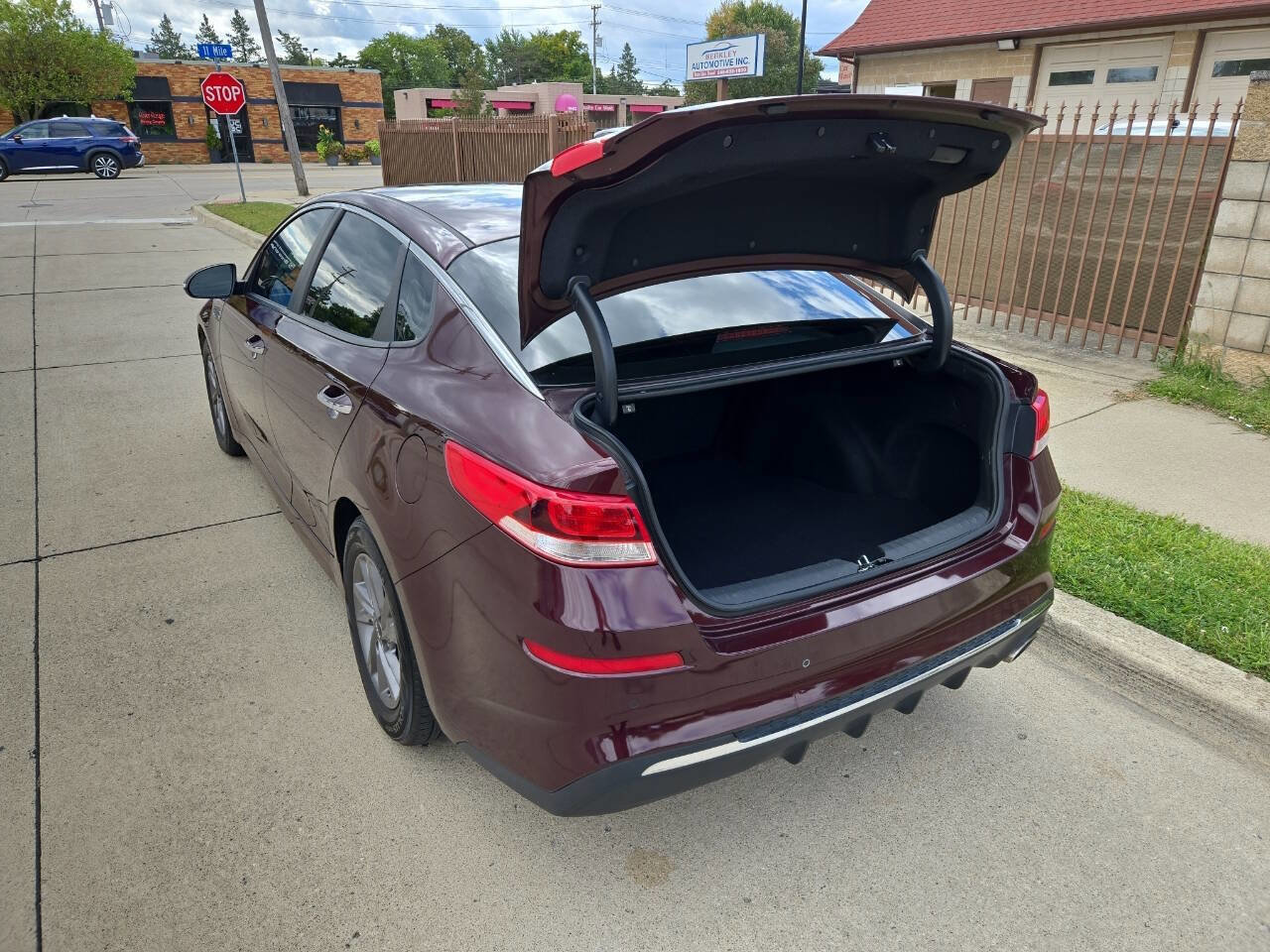 Used 2020 Kia Optima LX image 50