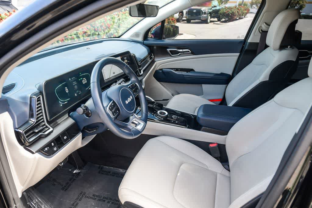 Used 2024 Kia Sportage EX AWD/4WD image 16