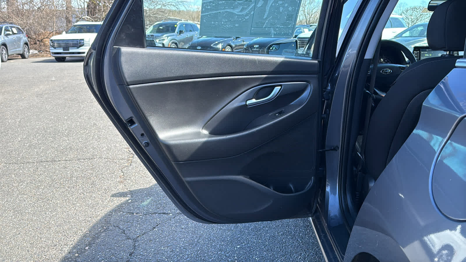 Used 2018 Hyundai Elantra GT image 22