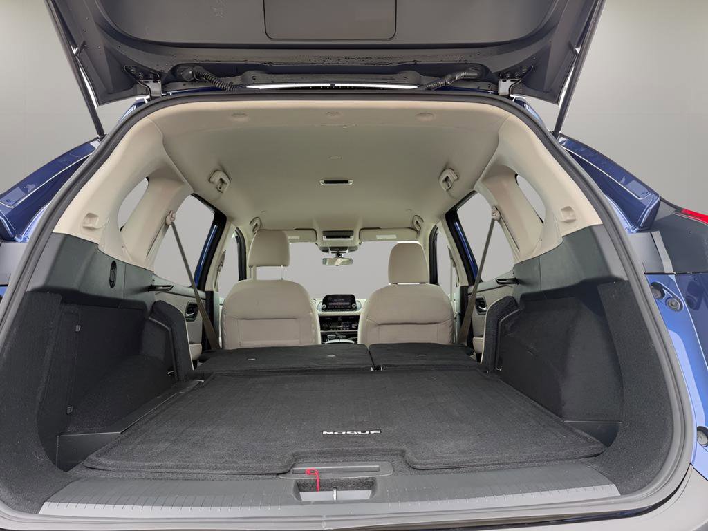 Certified 2022 Nissan Rogue SV image 27