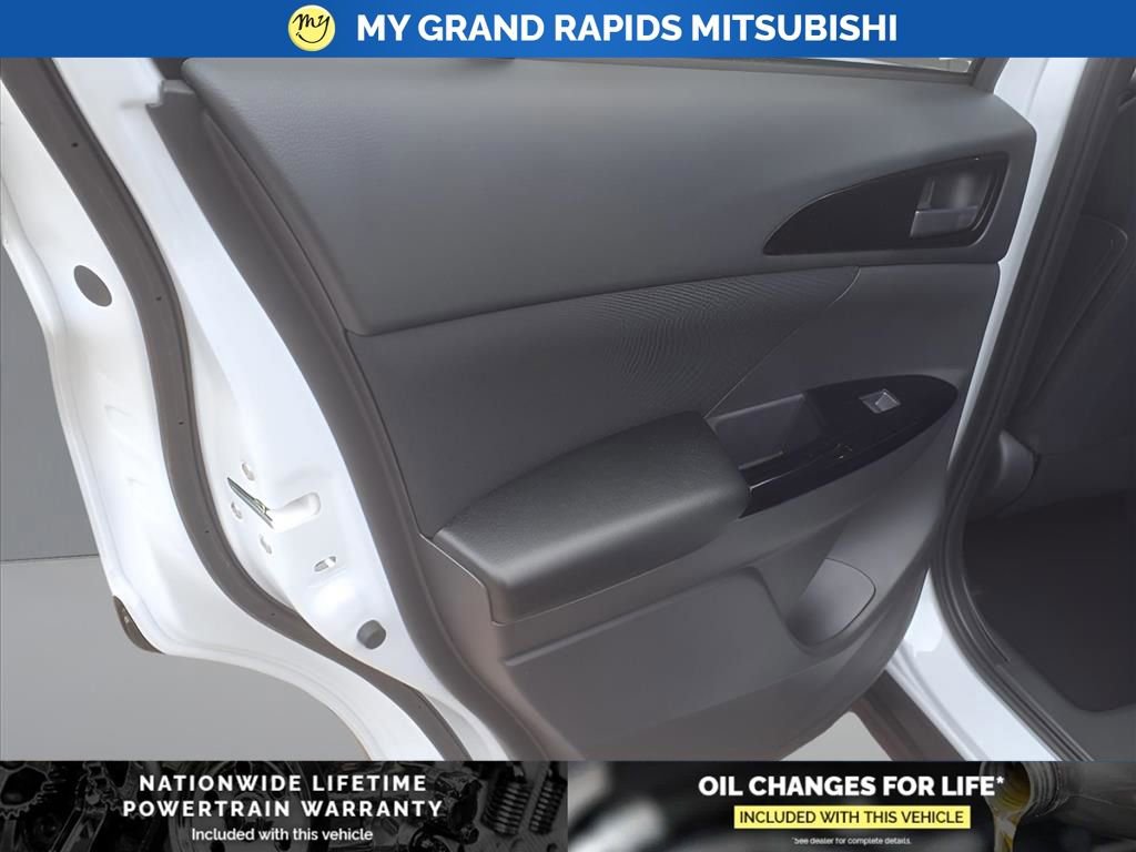 New 2025 Mitsubishi Eclipse Cross LE image 11