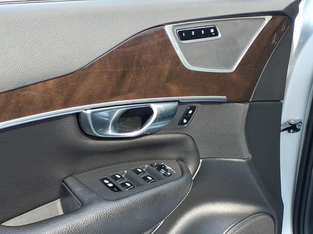 Used 2019 Volvo XC90 T6 Momentum w/ Advanced Package AWD/4WD image 15