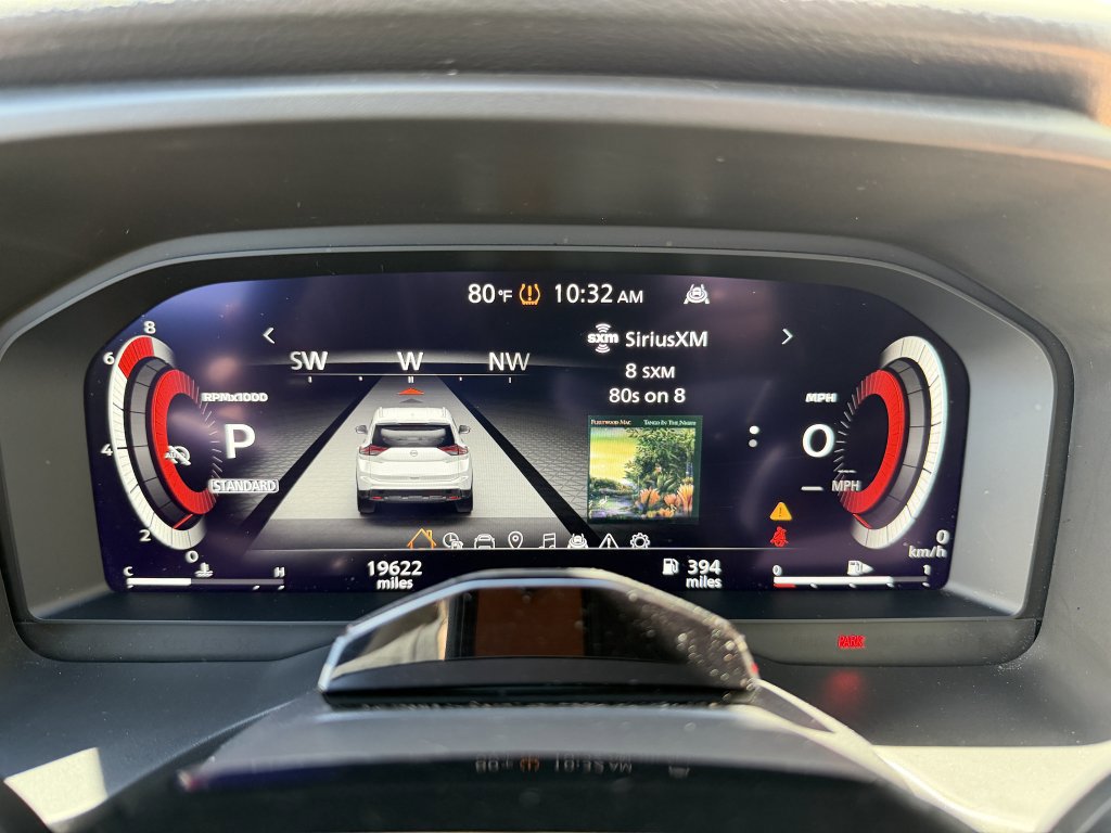 Used 2025 Nissan Rogue Platinum w/ Tech Package image 18