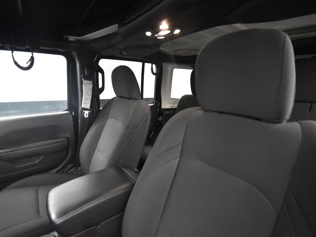 Used 2022 Jeep Wrangler Unlimited Sport image 12