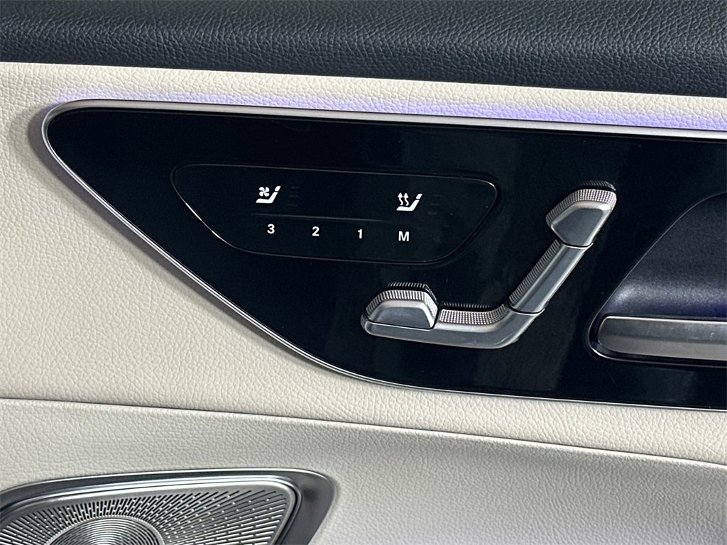 Certified 2025 Mercedes-Benz GLC 300 image 16